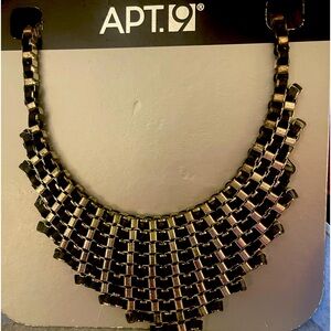Statement necklace